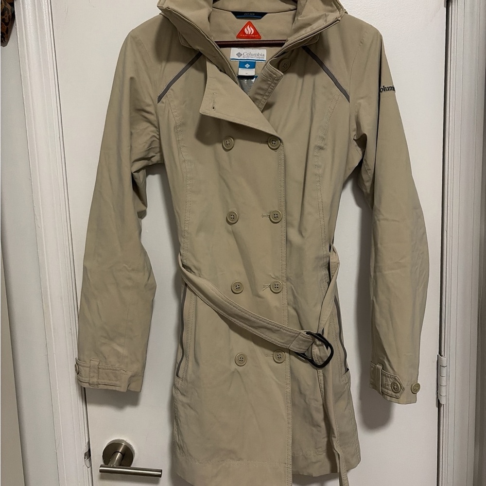 Columbia Women's Beige Double Breasted Trench